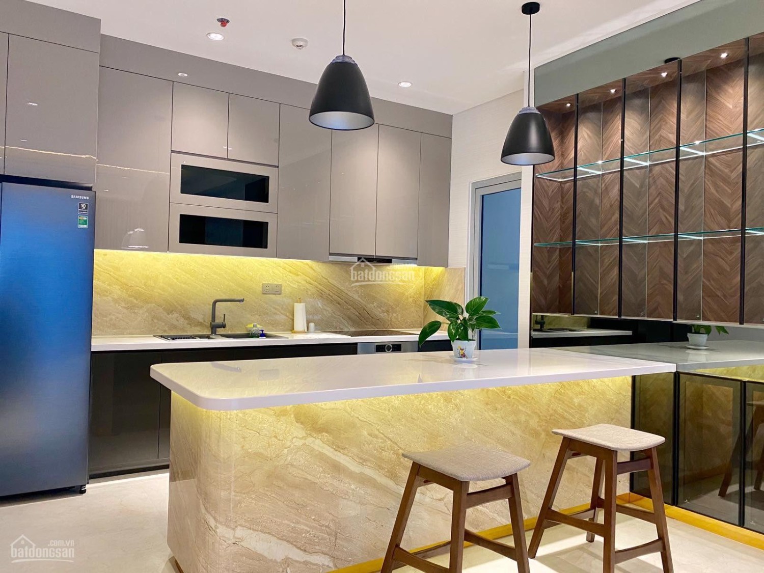 CHO THUÊ VINHOMES CENTRAL PARK CĂN HỘ: 1 - 2 - 3 - 4 PHÒNG NGỦ GIÁ TỐT: 5/2021 LH: 0908132054